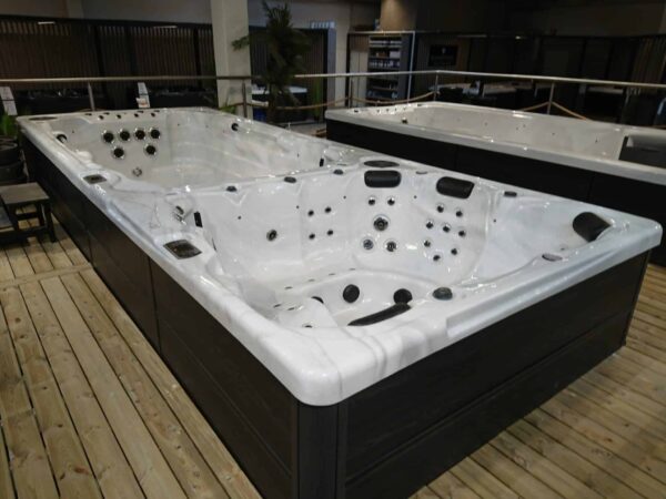 Spabad Swimspa Lexington - Bild 4